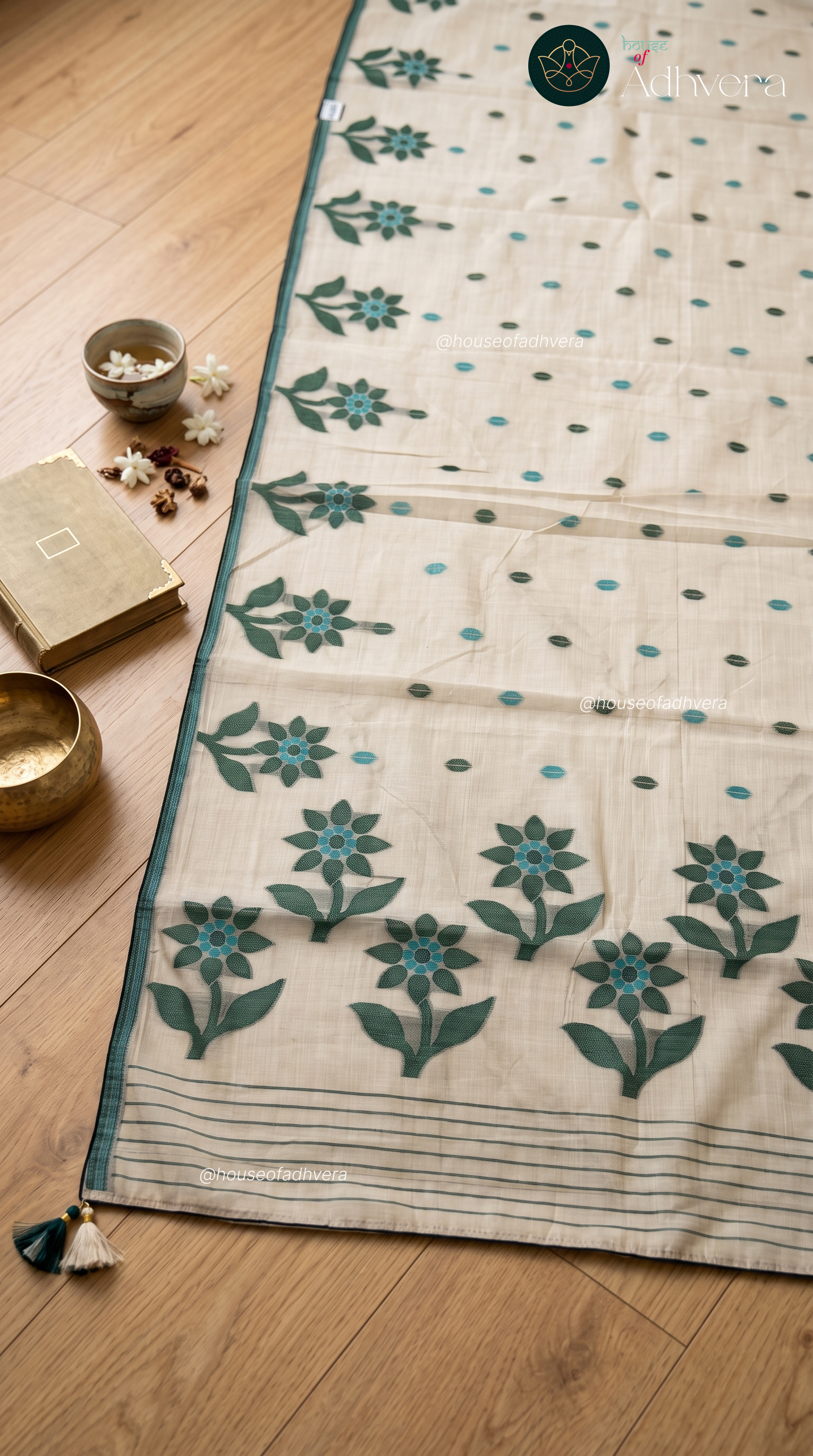 Vanika- HOA 1299
